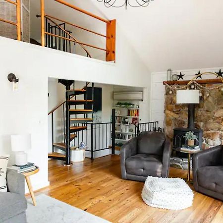 Villa Hot Tub Charming & Chic Mountain Gem On Sleepy Creek Berkeley Springs Esterno foto