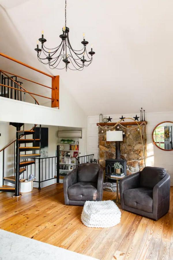 Villa Hot Tub Charming & Chic Mountain Gem On Sleepy Creek Berkeley Springs Esterno foto