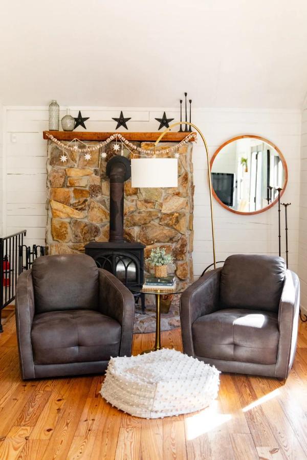 Villa Hot Tub Charming & Chic Mountain Gem On Sleepy Creek Berkeley Springs Esterno foto
