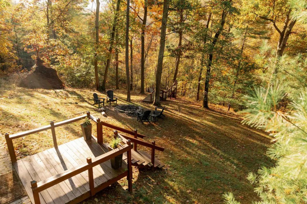 Villa Hot Tub Charming & Chic Mountain Gem On Sleepy Creek Berkeley Springs Esterno foto